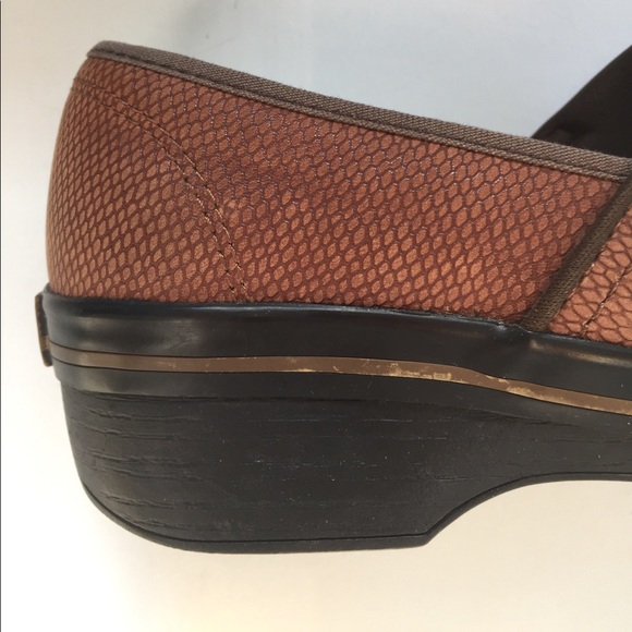 EUC Dansko leather shoes - Picture 5 of 8